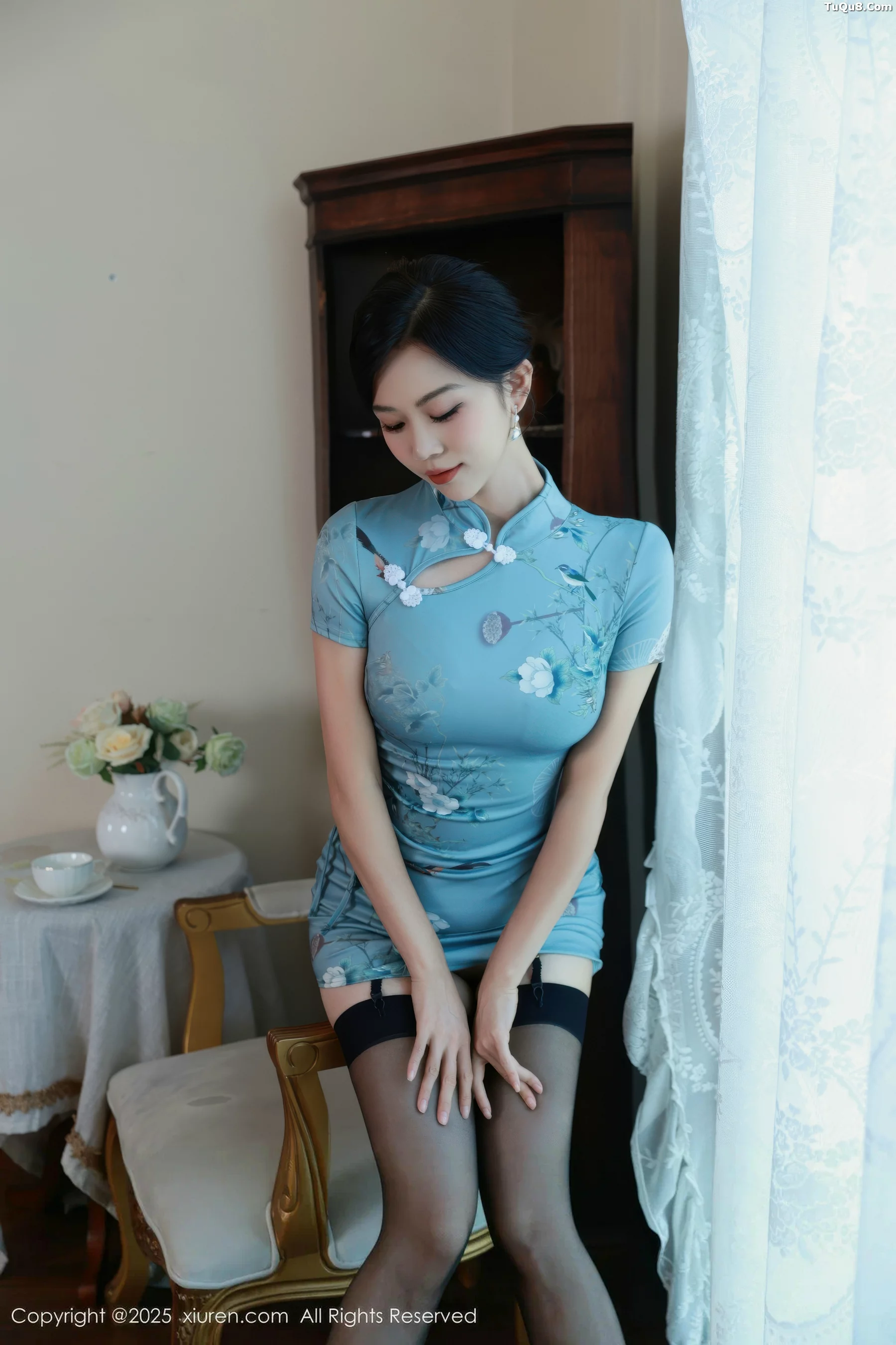 Xgyw.Org_[XiuRen秀人网]No.10753_模特玫瑰我爱你性感旗袍露黑色内衣配黑丝吊袜秀凹凸身材诱惑写真70P
