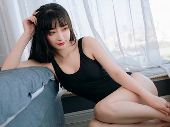 Cosplay美女桃墨公子窗边主题私房性感白T配黑色死库水秀完美身材迷人写真30P