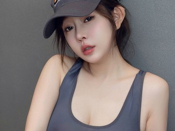 [HuaYang花漾]Vol.553_女神王雨纯灰色瑜伽运动服露超薄无内肉丝秀丰腴身姿诱惑写真120P