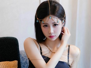 [XiuRen秀人网]No.10427_模特奶芙酱-EVA性感黑色内衣配超薄黑丝秀惹火身材撩人诱惑写真81P